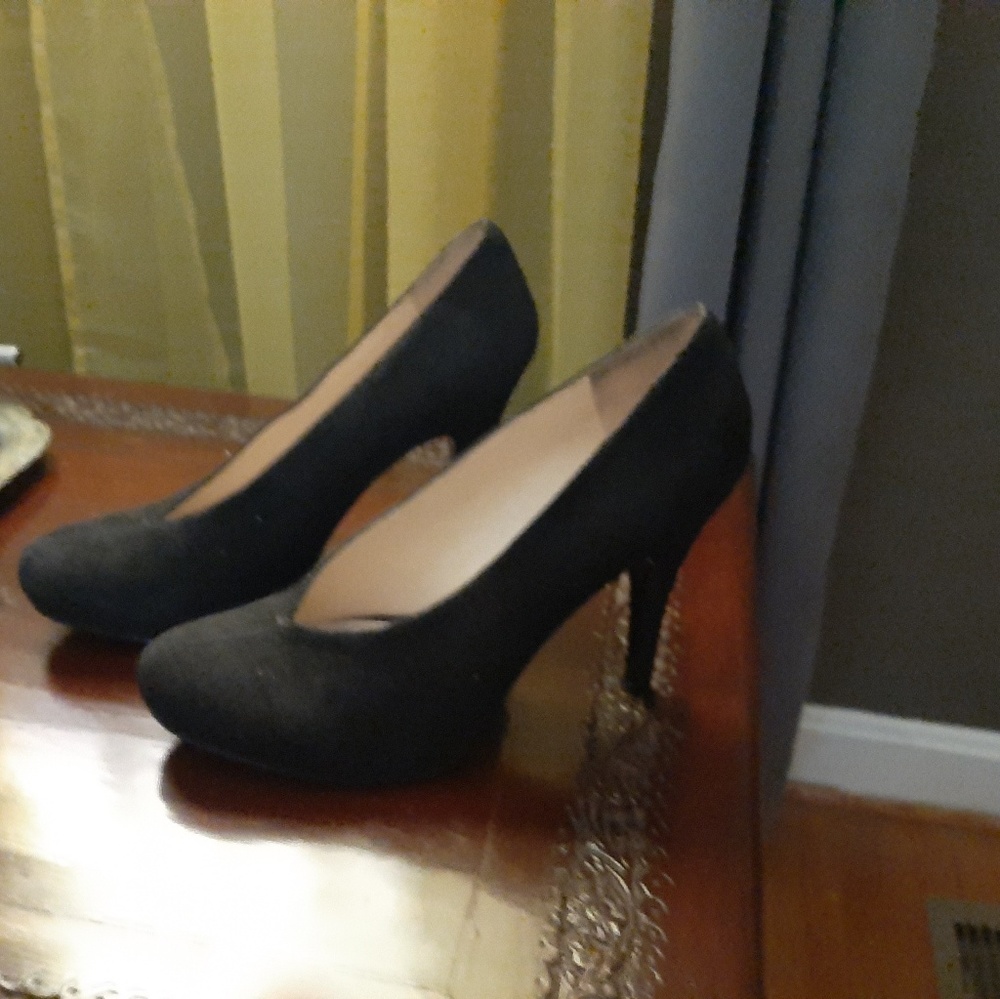 Womans pumps